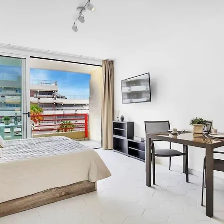 Apartment Alexander Playa De Americas