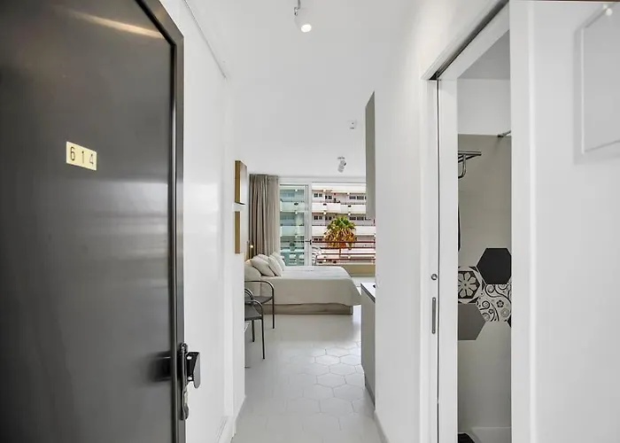 Alexander Playa De Americas Apartmán