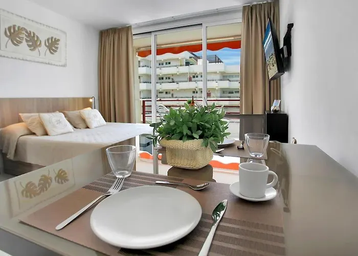 Alexander Playa De Americas Апартаменты Плая-де-лас-Америкас