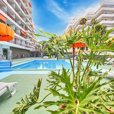 Alexander Playa De Americas * פלאייה דה לאס אמריקס